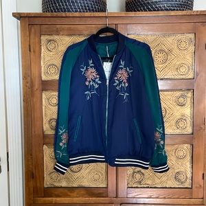 Beautiful reversible bomber jacket by Zara with special embroidery.
